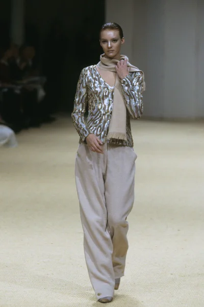 Look 27